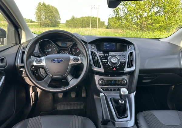 Ford Focus cena 32900 przebieg: 194687, rok produkcji 2014 z Mrozy małe 254